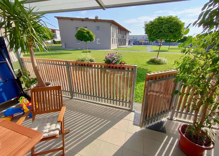 Apartma Velesa דירה Race